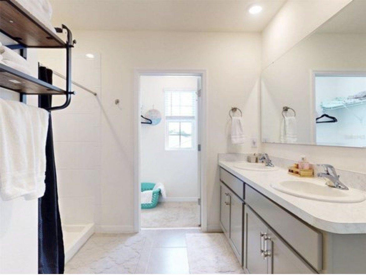 Flexible New Smyrna Beach Home