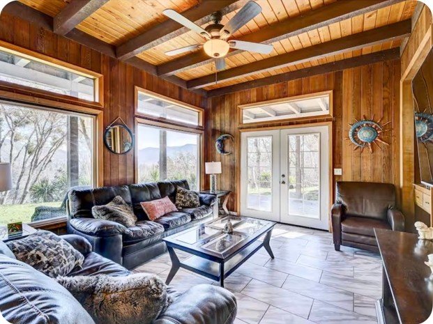 Hilltop Home with Hot Tub