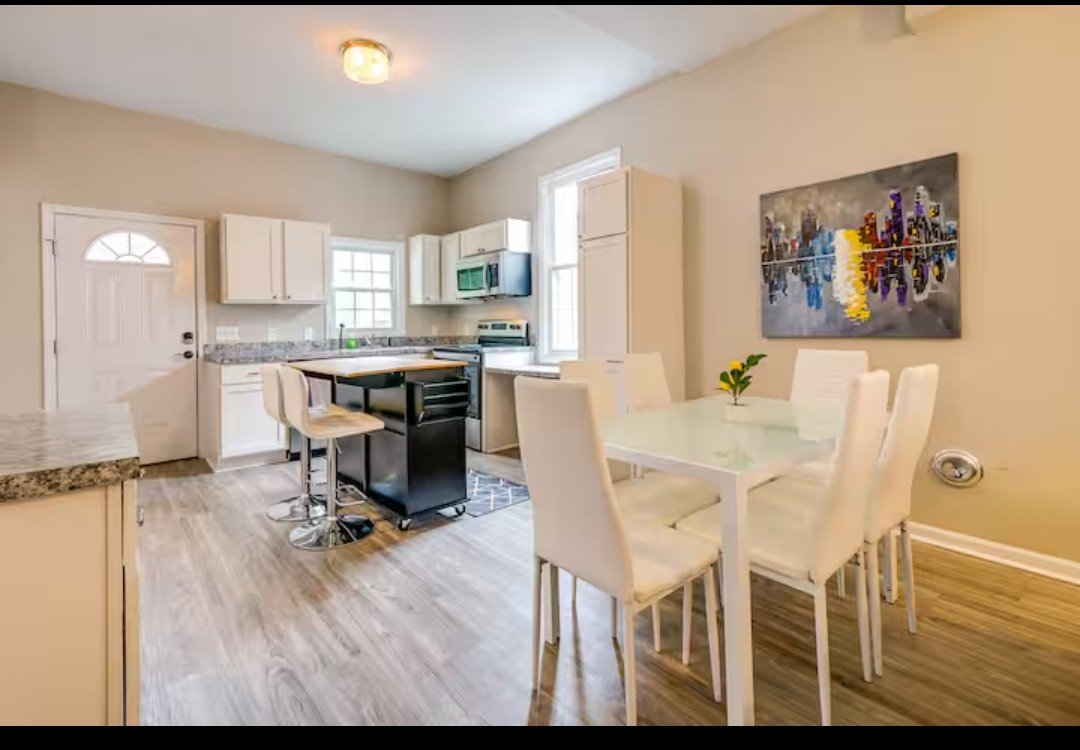 Wilmington Family-Owned Furnished Home