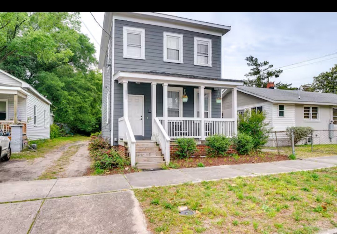 Wilmington Family-Owned Furnished Home