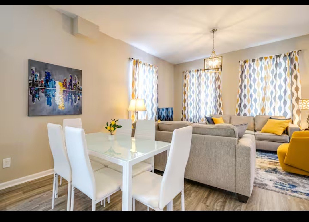 Wilmington Family-Owned Furnished Home
