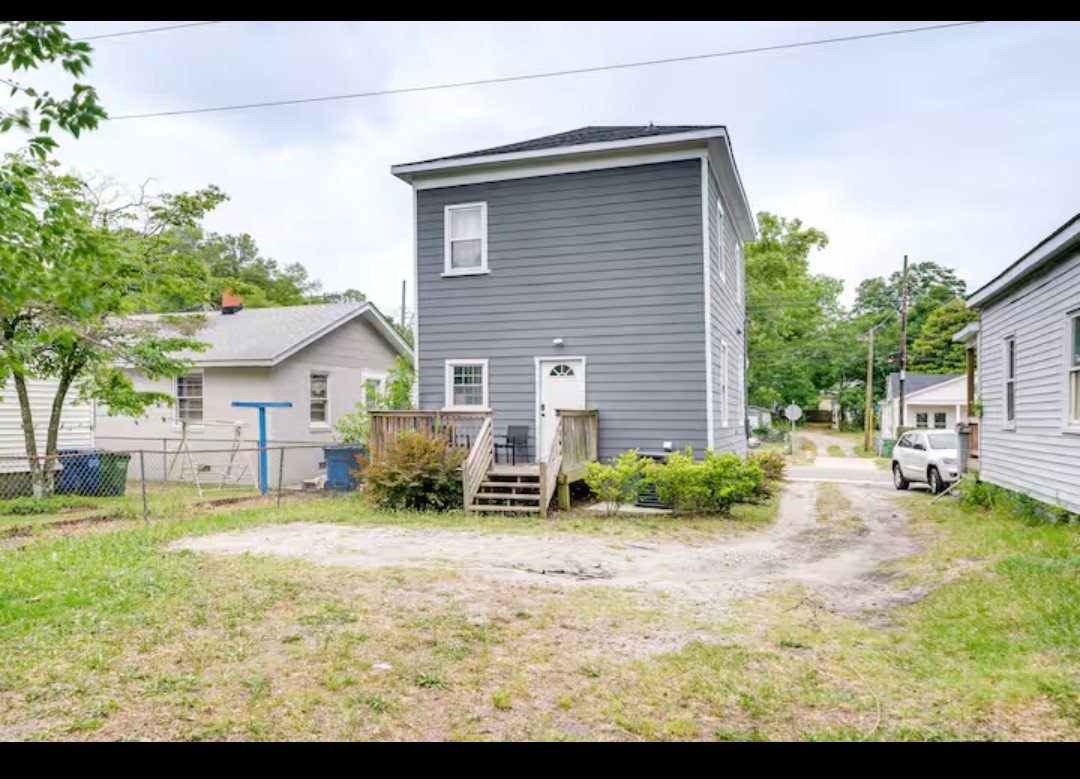 Wilmington Family-Owned Furnished Home