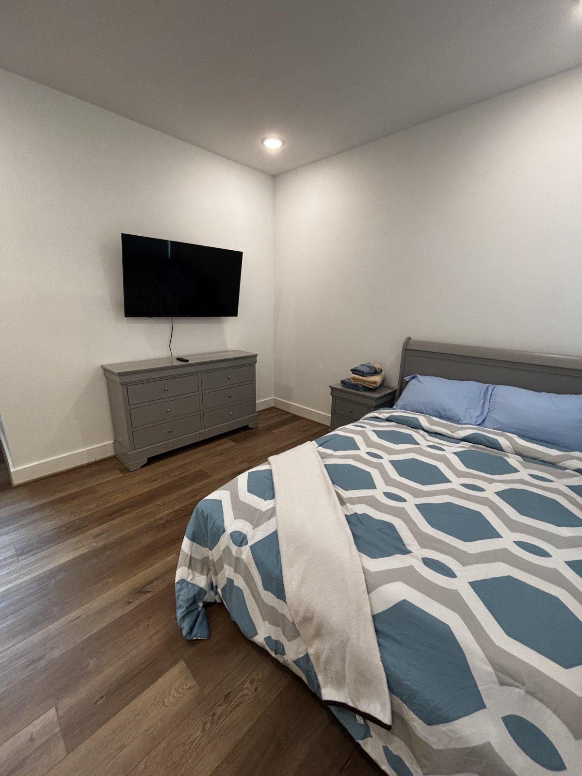 The grey room