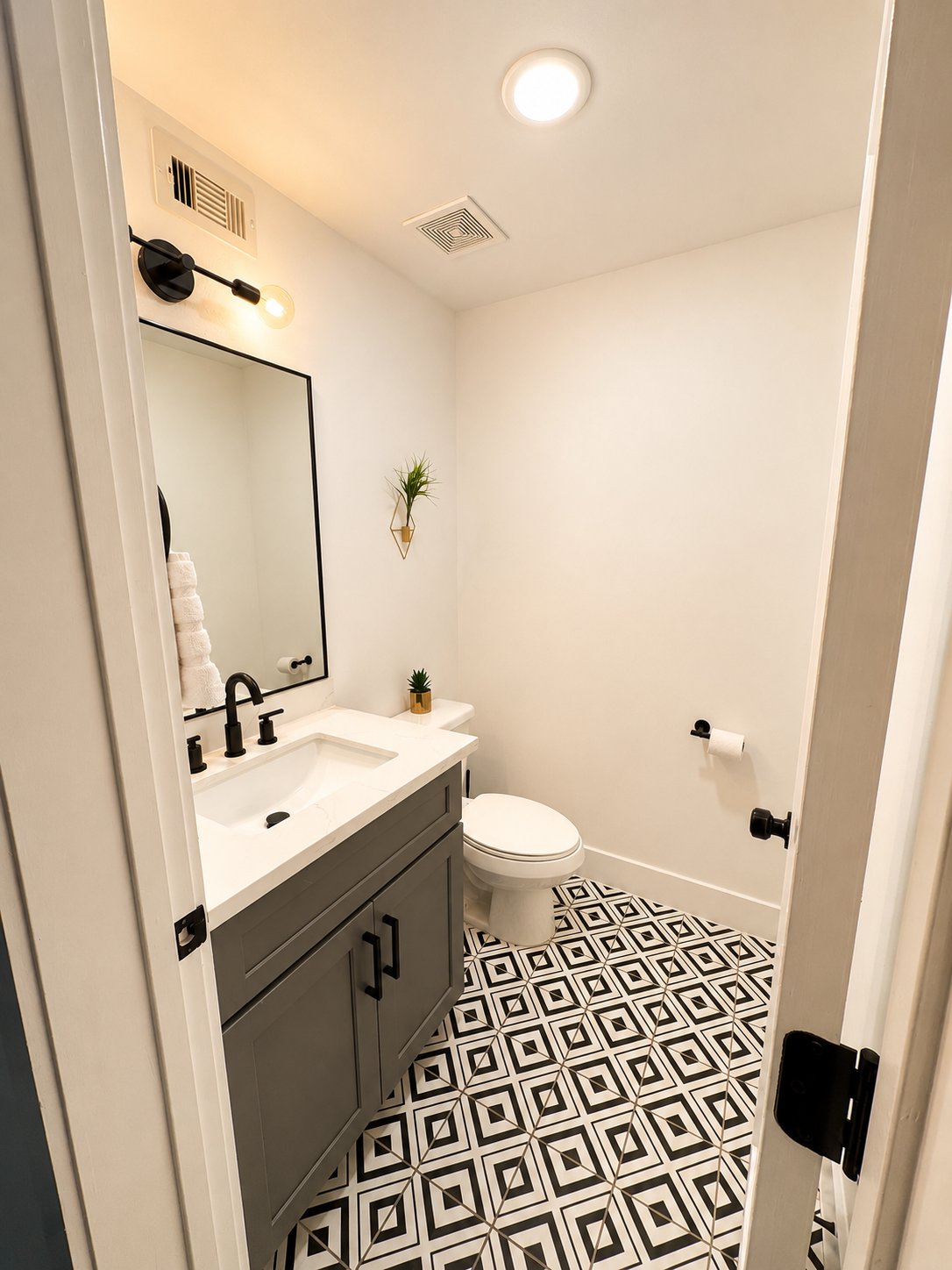 Fully Furnished 3BR/3.5BA Home Near Texas Medical Center