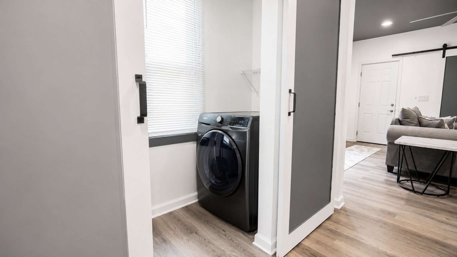 Furnished 2-bedroom