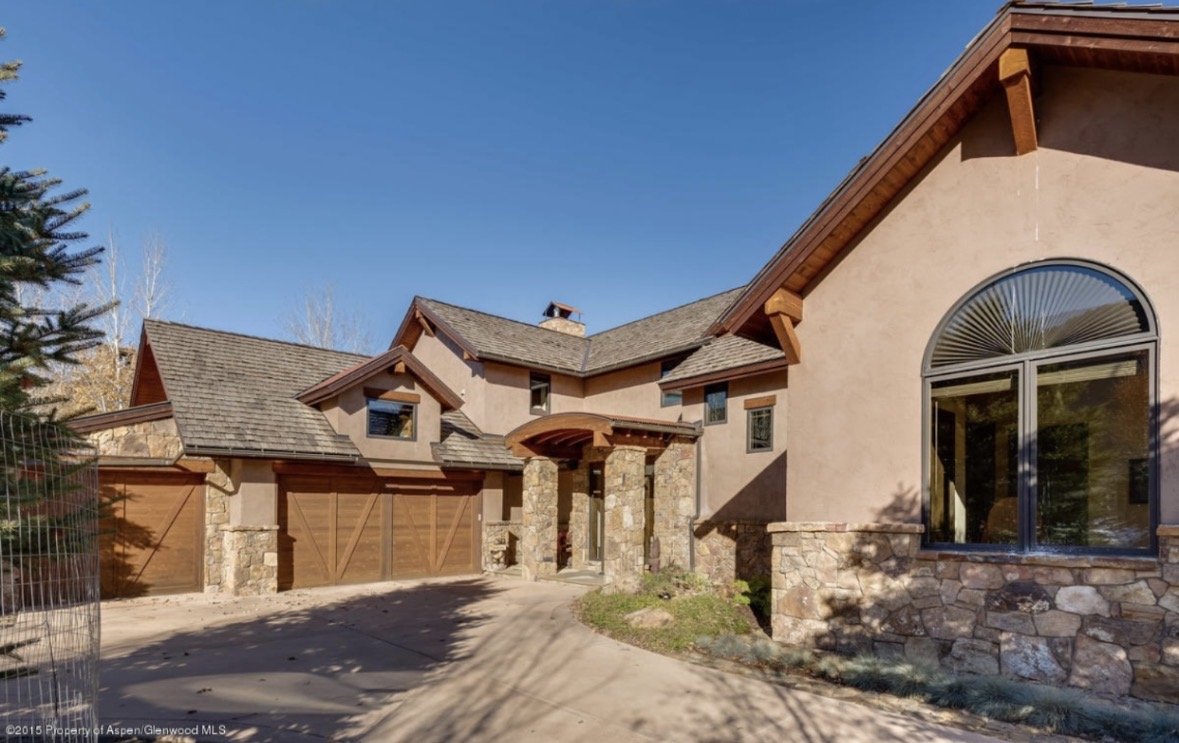 Luxury Furnished Private Suite in Aspen Glen - Near Hospitals