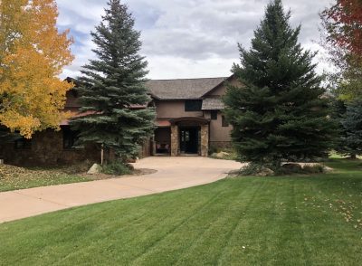 Luxury Furnished Private Suite in Aspen Glen - Near Hospitals