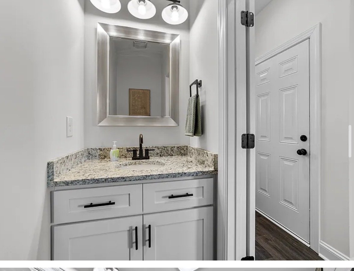 Fully Furnished 2 Bedroom Townhome
