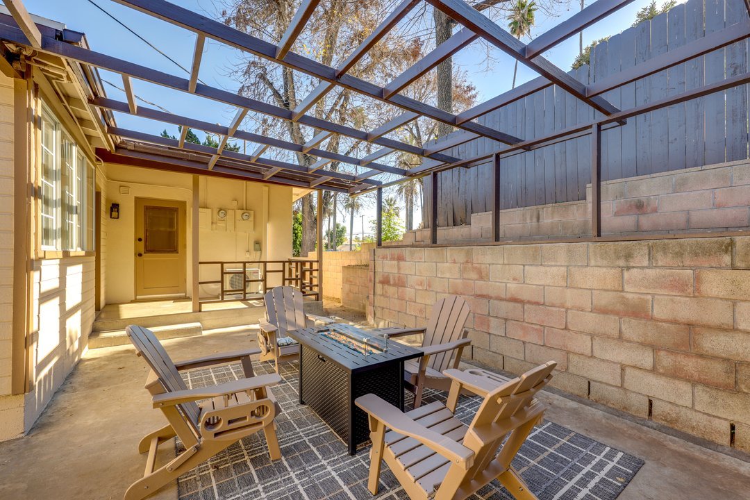 1 Mi to LLUMC! Loma Linda Home w/ Shared Patio