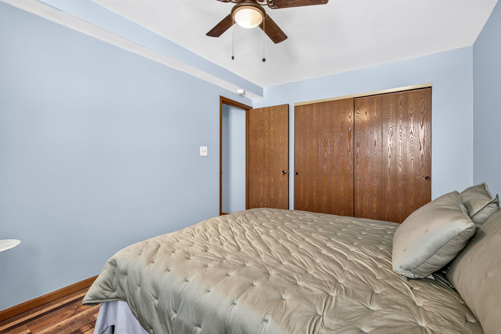 Charming Fully Furnished 1-bedroom
